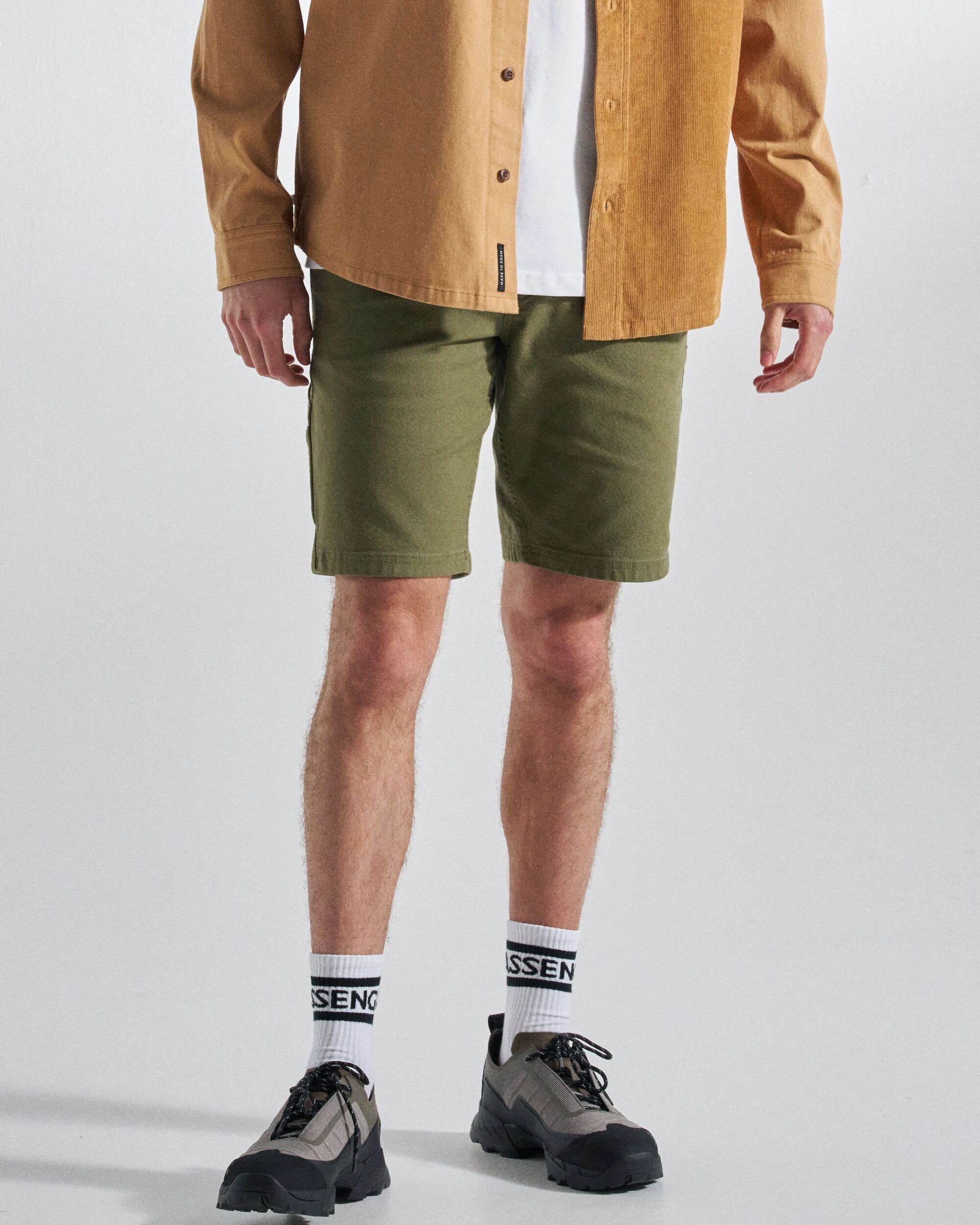 Vantage Organic Cotton Canvas Short - Khaki - Studio Model