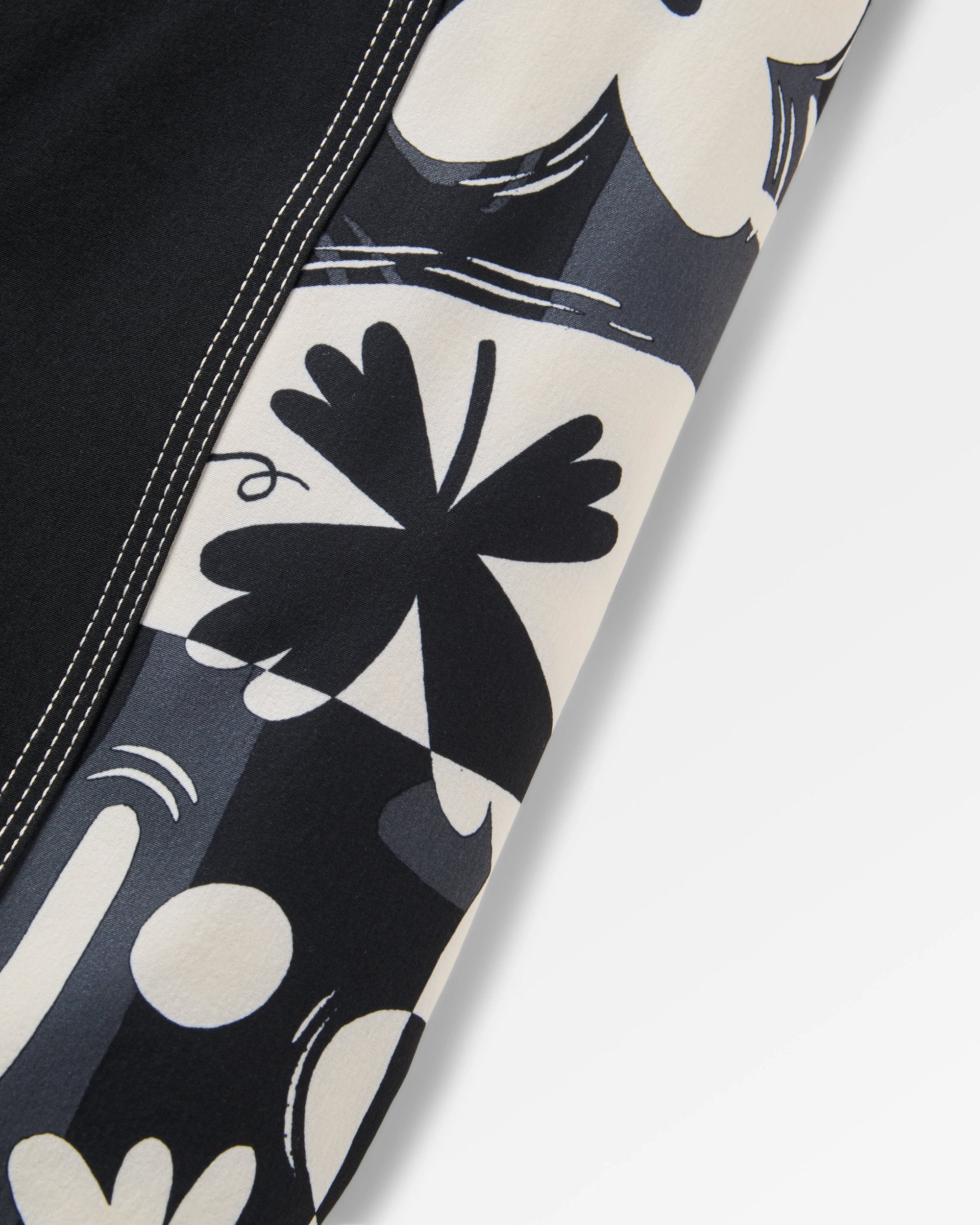 Rialto Boardshort - Black - Flatlay