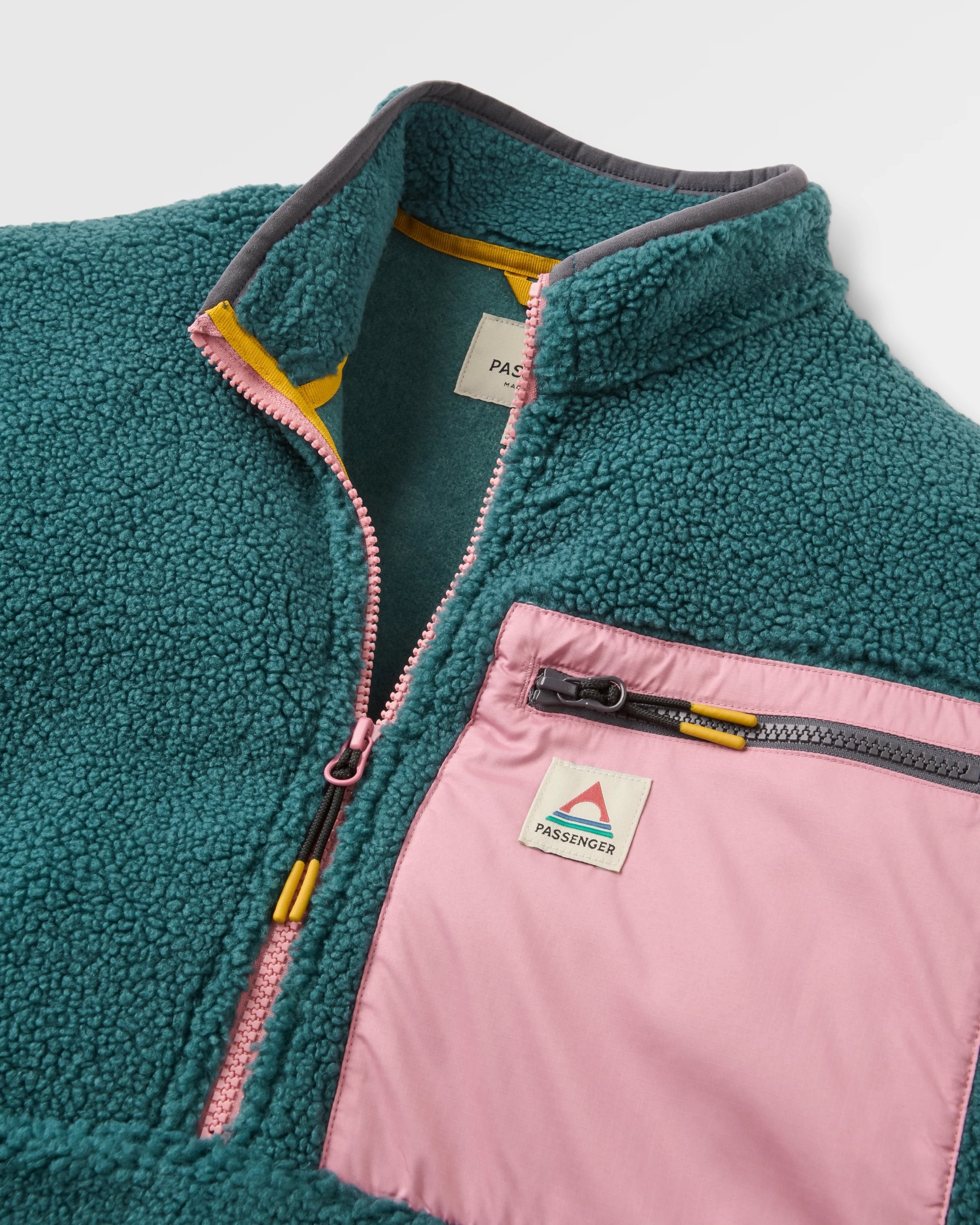 Ravi Sherpa Fleece - Mediterranean - Flatlay