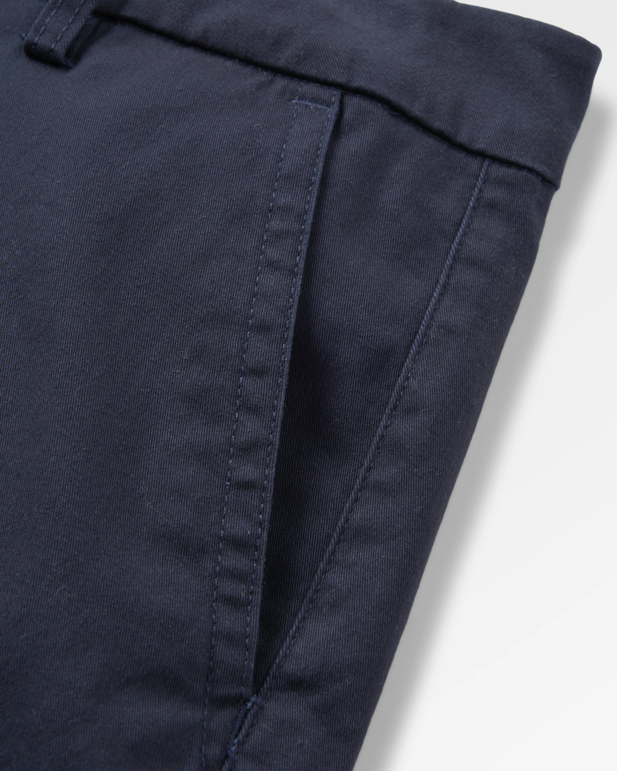 365 Organic Cotton Short - Deep Navy - Flatlay