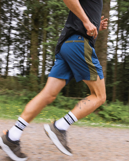 Swift Trail Short 7" - Dark Denim - Lifestyle