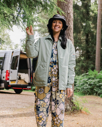 Tasi Recycled Insulated Jacket - Pistachio - Lifestyle