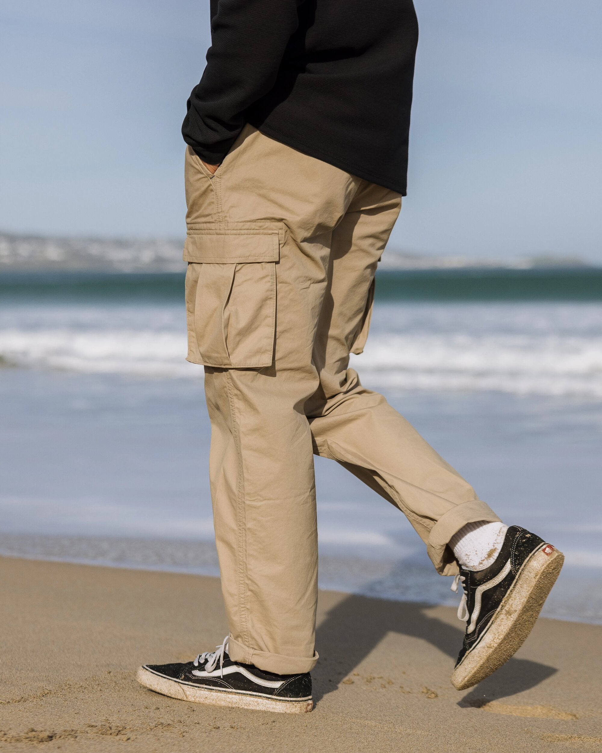 Adventurer Cargo Trouser - Chinchilla Brown - Lifestyle