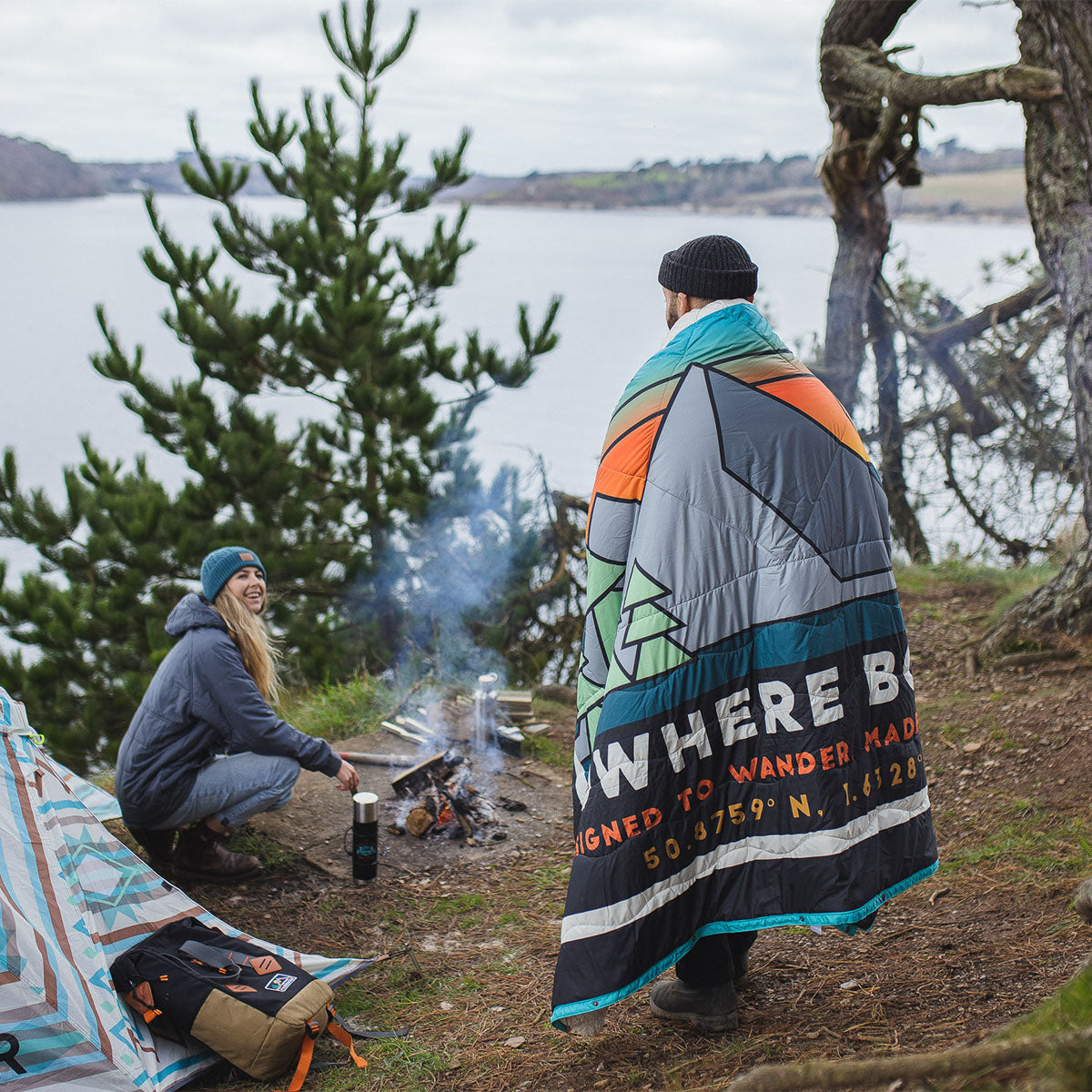 Male_Nomadic Sherpa Blanket - Black 'Nowhere Bound' Print