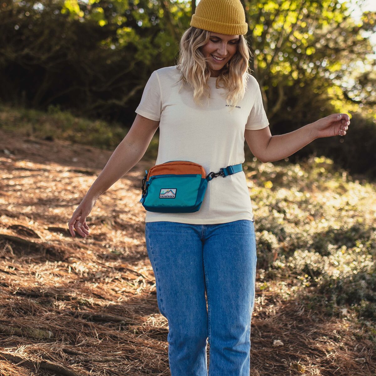 Urban Classics Sac Banane Mixte Logo Classique - Hip Bag Compact Et Pratique Taille Unique